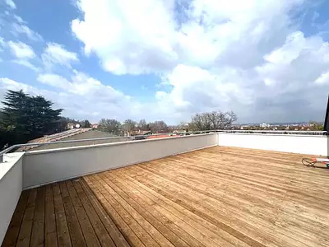 Montrabé 31850 Achat / Vente appartement 5 pièces t5 au dernier étage terrasse