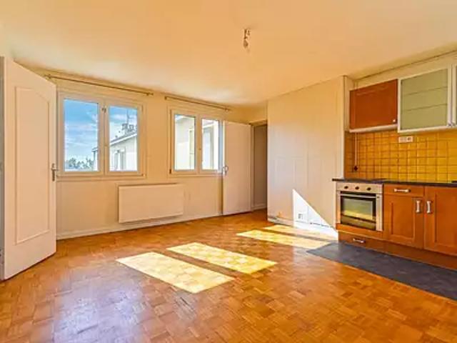 Montreuil 93100 Achat / Vente appartement 2 pièces t2 au dernier étage jardin