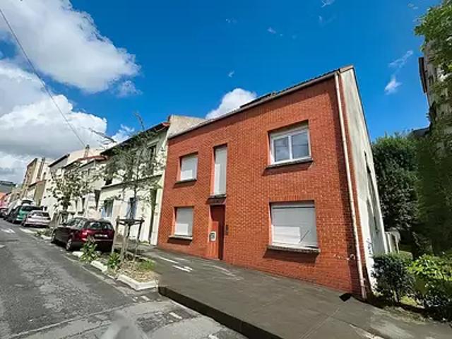 Montreuil 93100 Achat / Vente appartement 2 pièces t2 terrasse cave