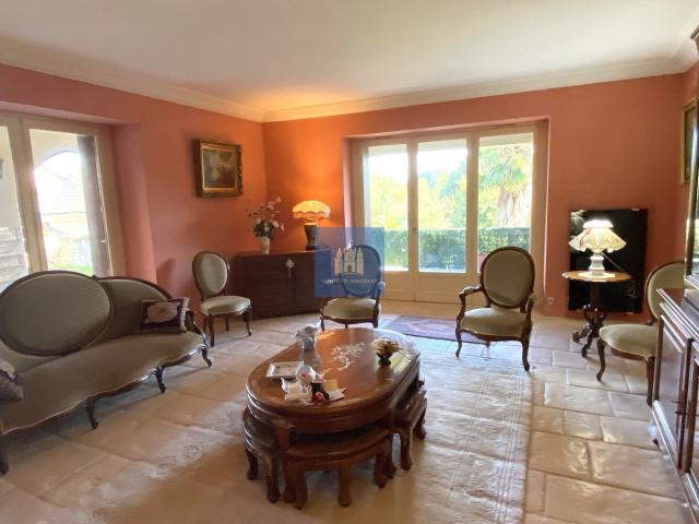 Montreuil Bellay RD 49 Maison 2 CH avec vue chateau A RENOV. 140m² Montreuil Bellay