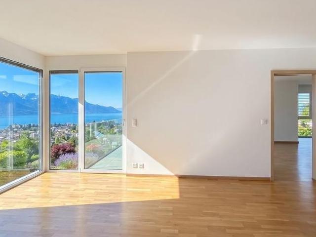 Montreux Elegante 5.5 Zimmerwohnung mit Seesicht, Terrasse und Wellnessbereich