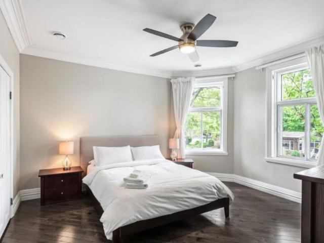 Montréal Est | Appartement 2 000 pi² | 2 étages | Vue sur le fleuve | 2 350 $/mois