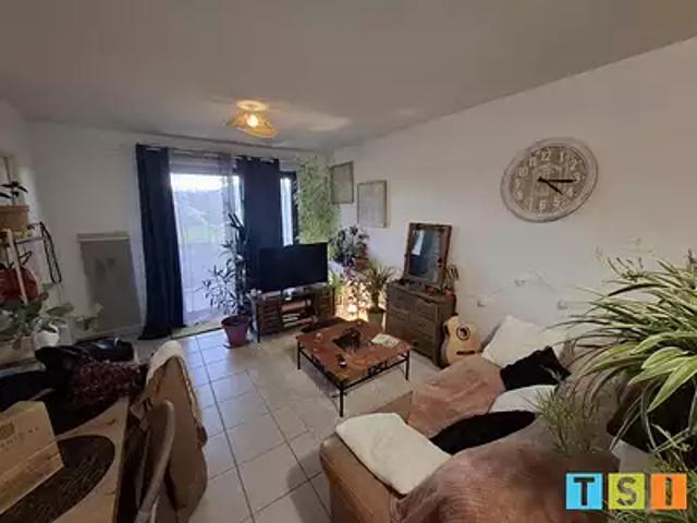 Montréjeau 31210 Achat / Vente appartement 2 pièces t2 au dernier étage terrasse