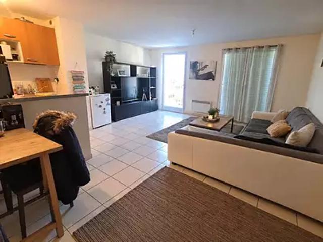 Montréjeau 31210 Location appartement 3 pièces t3 au dernier étage
