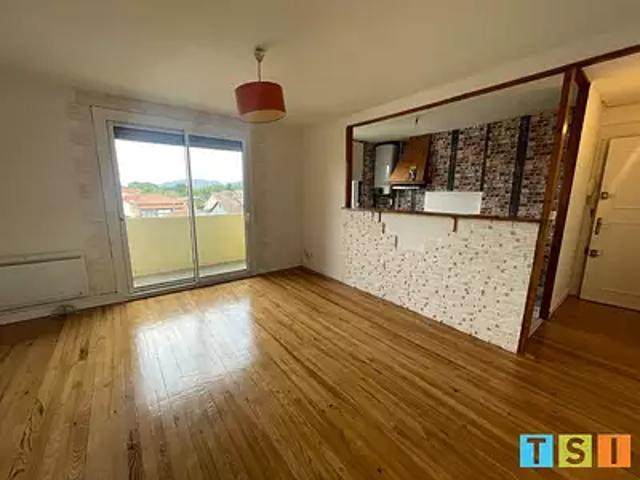 Montréjeau 31210 Location appartement 4 pièces t4 balcon