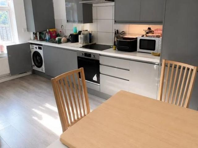 Montrell Road, London SW2, 2 bed flat to rent, £2,500 pcm | PrimeLocation