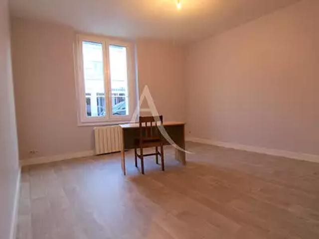 Montrichard Val de Cher 41400 Location appartement 1 pièce t1 cave