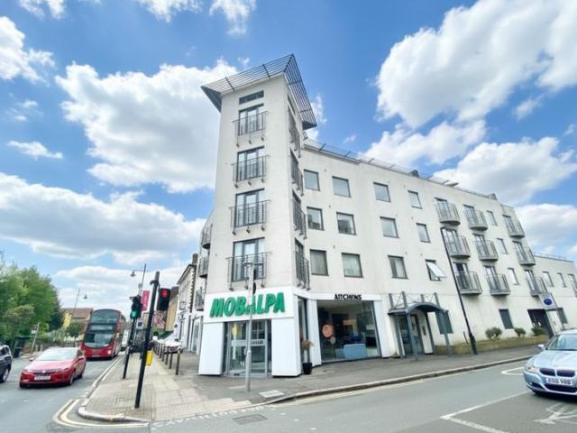 Montway Heights, 2A Montague Road, London SW19, 2 bed flat to rent, £2,875 pcm | PrimeLocation