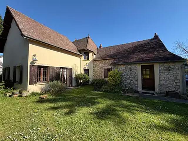 Montvicq 03170 Achat / Vente maison 6 pièces t6 au dernier étage piscine