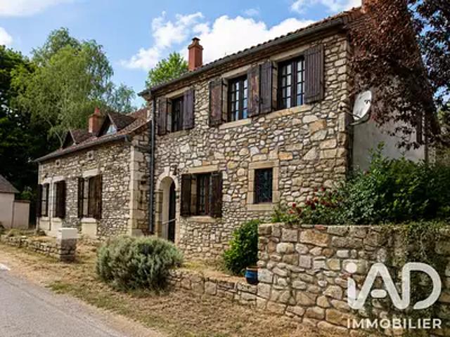 Montvicq 03170 Achat / Vente maison 6 pièces t6 piscine