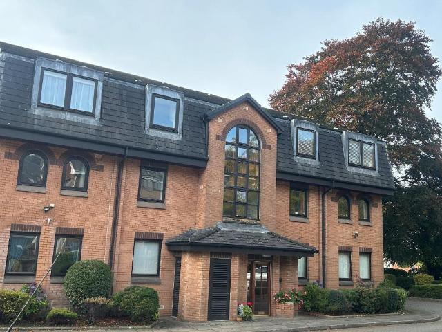 Monument Court, Causewayhead. 2 bed flat to rent £1,200 pcm £277 pw