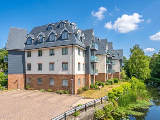 Monument Road, Woking 2 bedrooms Property for lettings Seymours