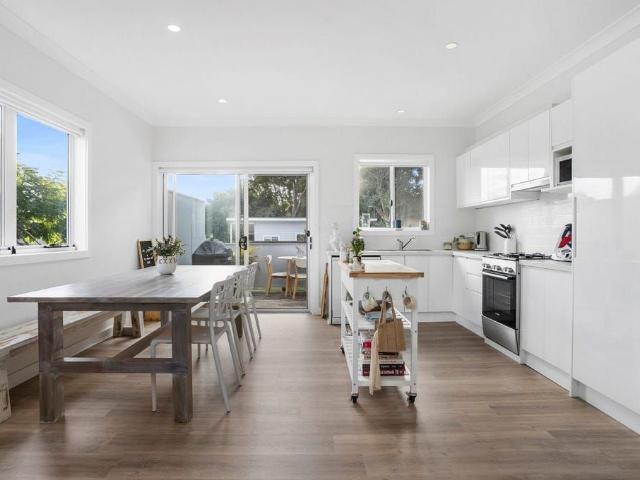 Mona Vale, 91 Barrenjoey Road