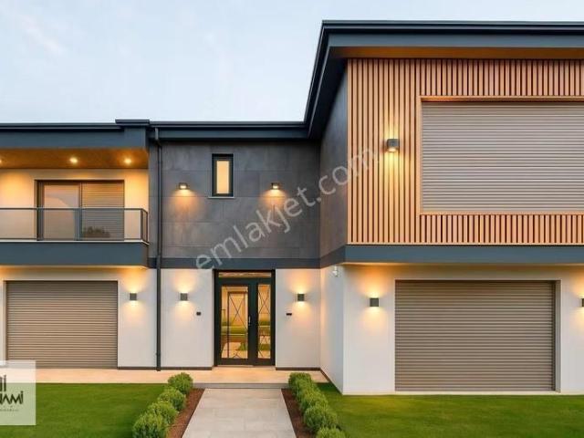 Monami'den Havuzlu Müstakil Villa 430 M2 Arsa İcersinde
