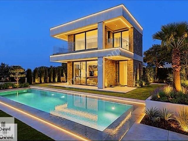 Monami'den Yelkide Tam Müstakil Havuzlu 4+1 250 M2 Villa