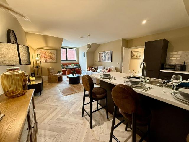 Monarch House, George Street WF1, 2 bed flat to rent, £1,300 pcm | PrimeLocation