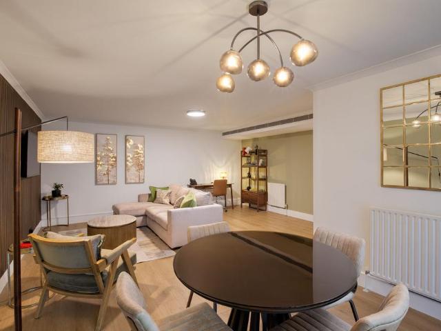 Monarch House, Kensington High. 1 bed flat to rent £9,967 pcm £2,300 pw