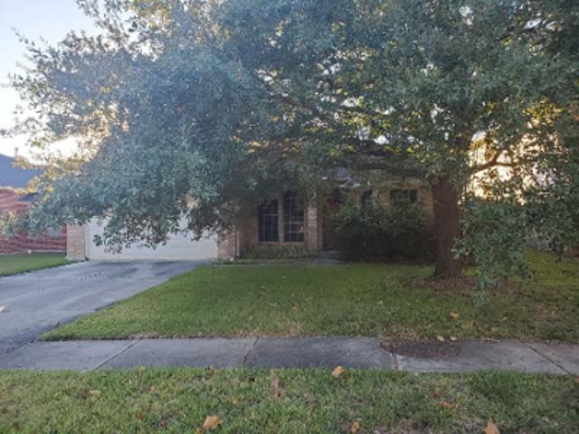 Monarch Wood Dr