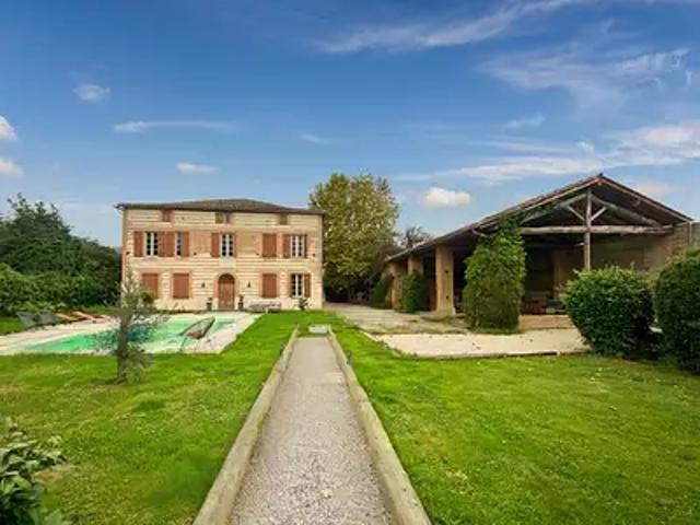 Monbéqui 82170 Achat / Vente maison 8 pièces t8 piscine