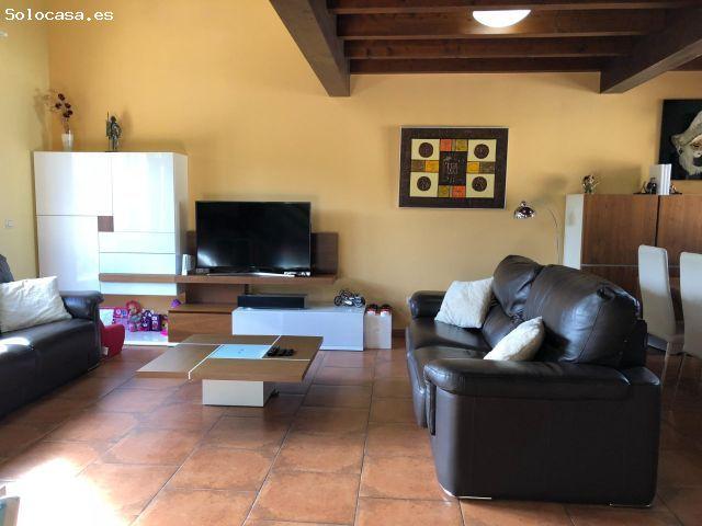 MONCASA VENDE CHALET EN URBANIZACION EL PALOMAR. GRIJOTA