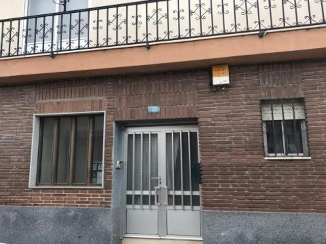 MONCASA VENDE PISO EN CARPIO