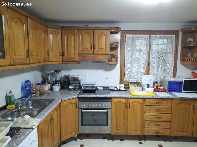 MONCASA VENDE VIVIENDA EN AMUSCO. CASA EN EL CENTRO DEL MUNICIPIO