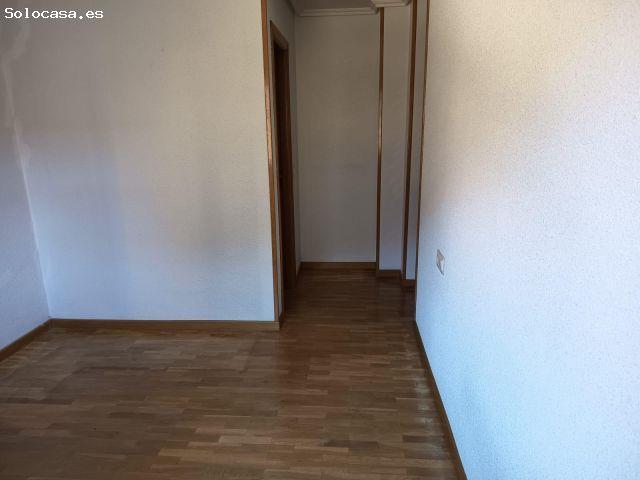MONCASA VENDE. vivienda para entrar a vivir, exterior a dos calles