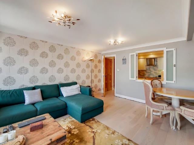 Monck Street, London, SW1P 2 bed apartment to rent £3,800 pcm £877 pw