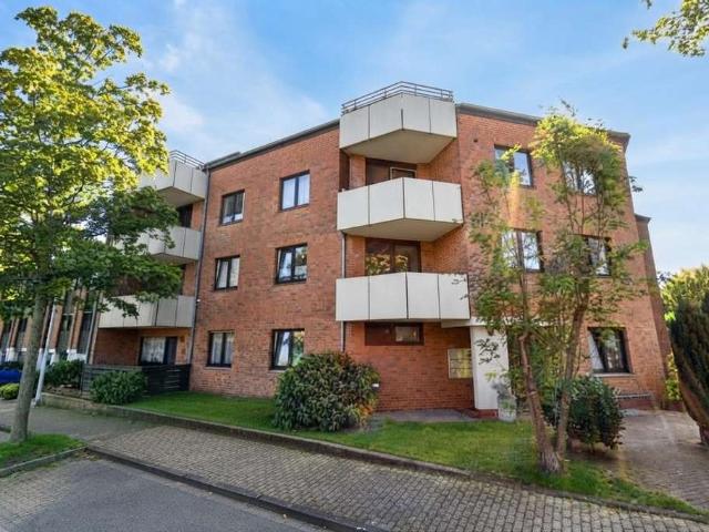 Mönchengladbach Giesenkirchen: 2 Zimmer Dachgeschosswohnung mit Balkon zu vermieten