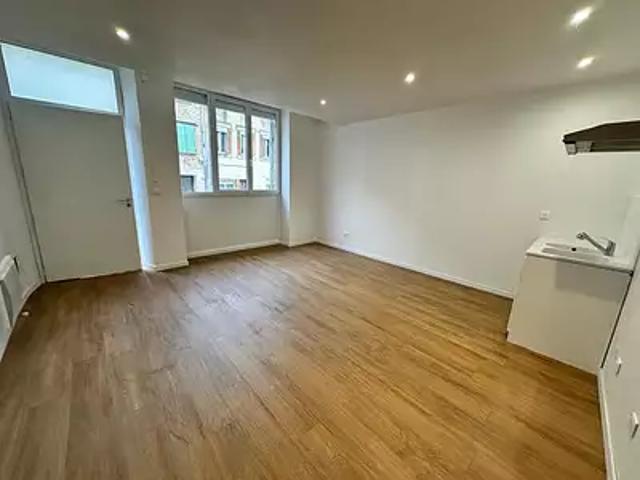 Monclar de Quercy 82230 Location appartement 2 pièces t2