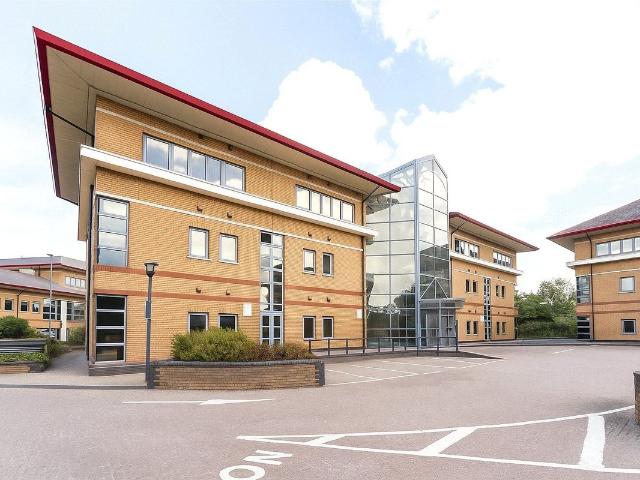 Mondial Way, Harlington UB3, 1 bed flat to rent, £1,300 pcm | PrimeLocation