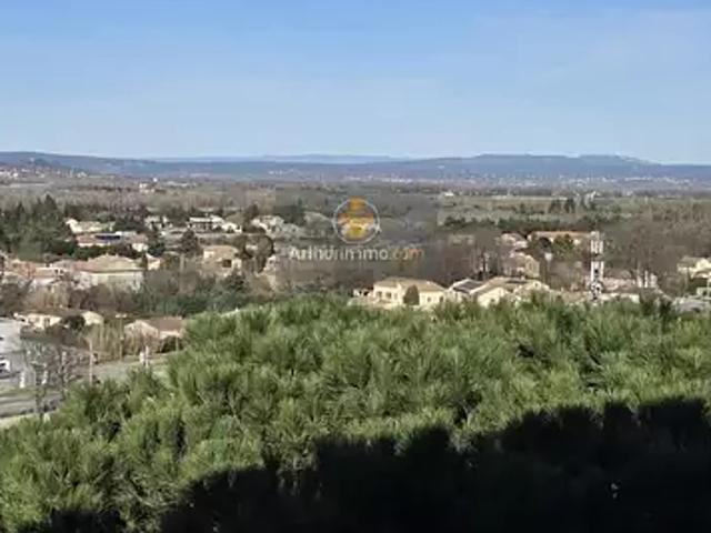 Mondragon 84430 Achat / Vente appartement 4 pièces t4 cave