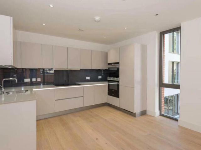 Mondrian House, London NW3 2 bed apartment to rent £3,900 pcm £900 pw