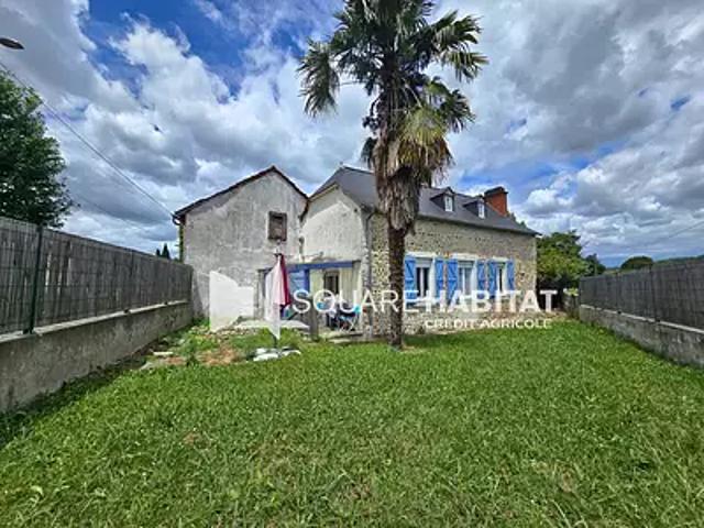 Monein 64360 Achat / Vente maison 9 pièces t9 au dernier étage parking