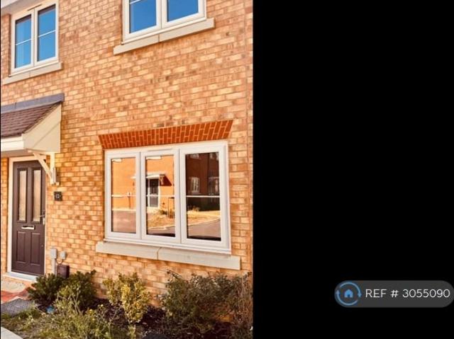 Monk Crescent, Abingdon, OX14 3 bed semi detached house to rent £3,000 pcm £692 pw