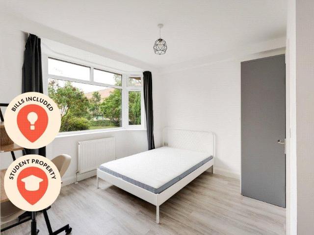 Monks Park Avenue, Bristol, Somerset. 1 bed in a house share to rent £650 pcm £150 pw