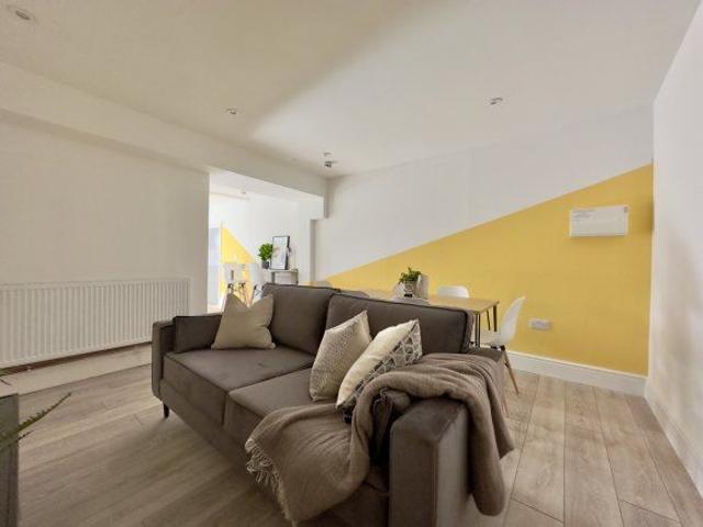 Monks Road, Lincoln, Lincolnshire LN2, 6 bed shared accommodation to rent, £520 pppm | PrimeLocation
