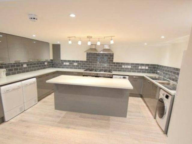 Monks Road, Lincoln, Lincolnshire LN2, 8 bed shared accommodation to rent, £554 pppm | PrimeLocation
