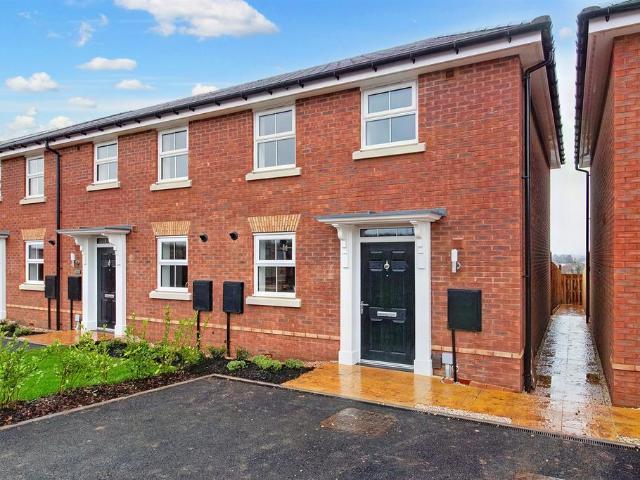 Monmouth Drive, ST16 2 bed end of terrace house to rent £1,150 pcm £265 pw