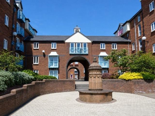 Monmouth House, Swansea SA1, 3 bed flat to rent, £1,650 pcm | PrimeLocation