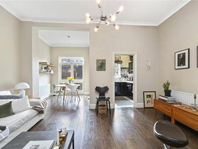 Monmouth Road, London, W2 2 bed apartment to rent £3,445 pcm £795 pw