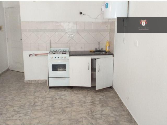MONOAMBIENTE 1 PISO
