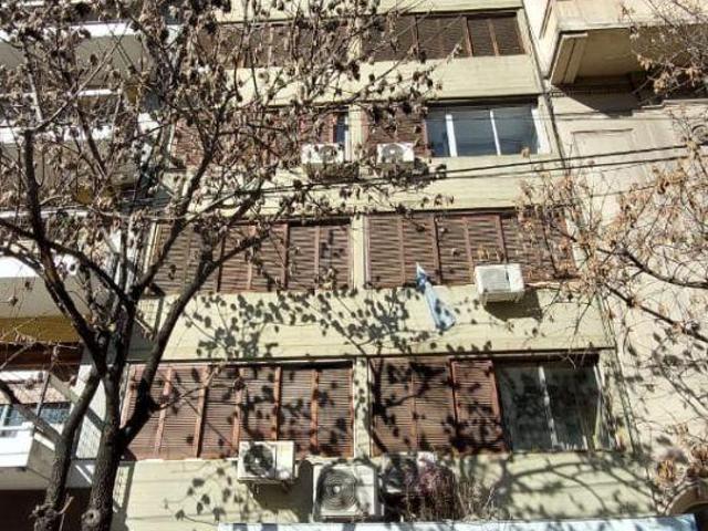 Monoambiente contrafrente super luminoso muy buen estado excelente ubicacion av belgrano 1836