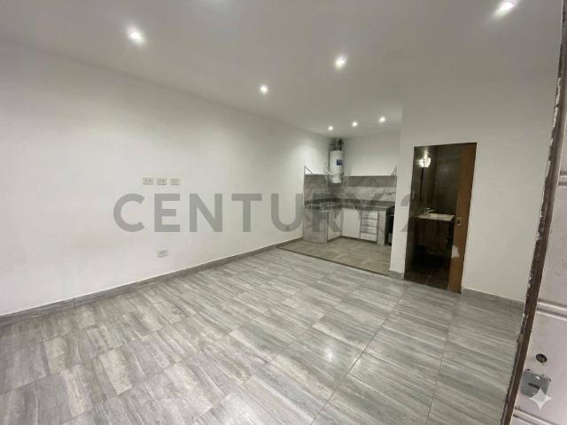 ? Monoambiente a Estrenar con Patio Privado de 42 m² en Valentín Alsina