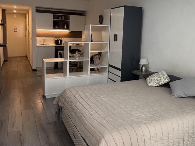 Monoambiente amoblado con balc?n en Las Ca?itas