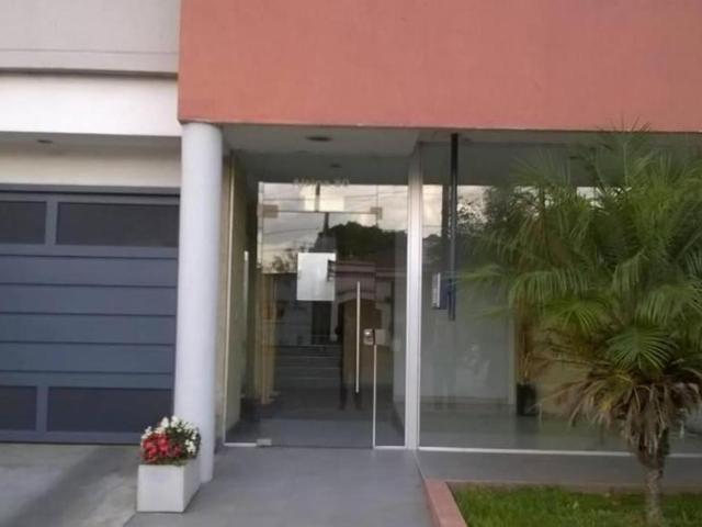 Monoambiente al frente. Muy cerca de la UNLA. Apto prof. Banfield E