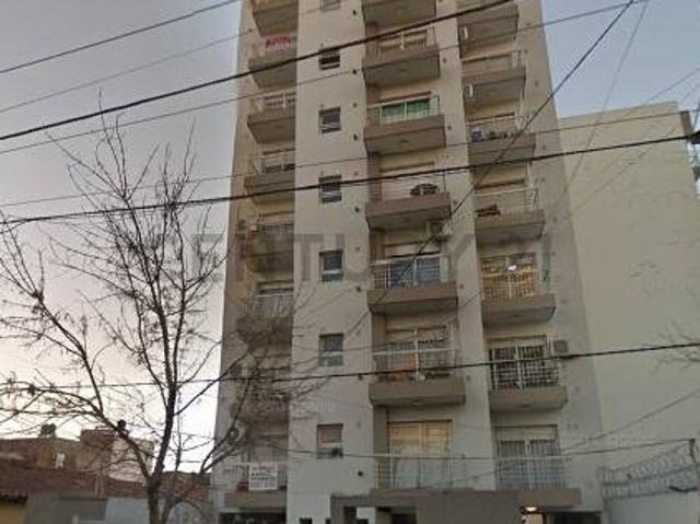 MONOAMBIENTE ALQUILER MORON CON BALCON