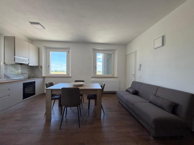 MONOLOCALE NUOVISSIMO ZONA CASALFOSCHINO AFFITTI TRANSITORI UTENZE COMPRESE