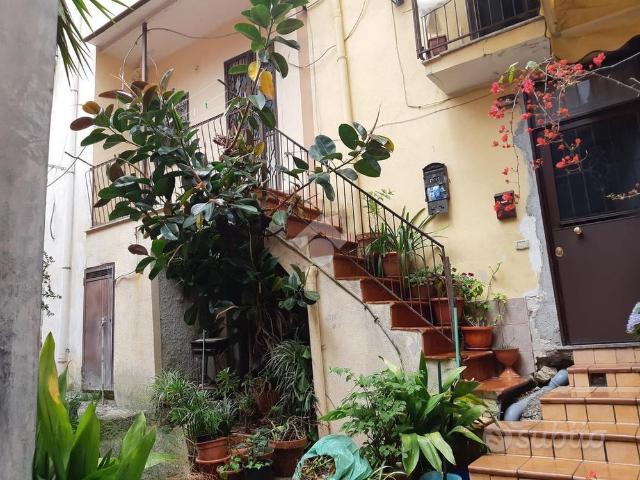 MONOLOCALE A NOCERA INFERIORE