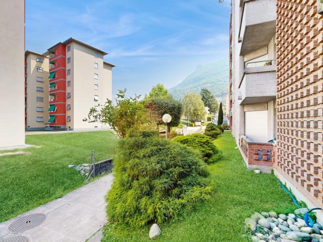 Monolocale a Viganello con giardino privato, centrale in Via Emilio Rava 1E